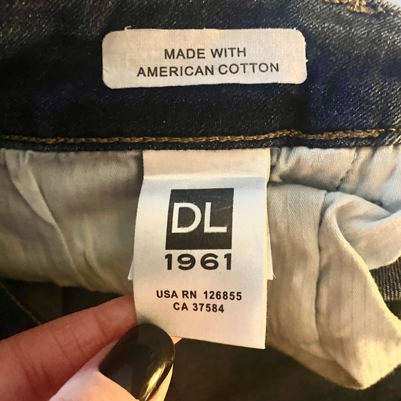 DL1961 “Mara” Straight Ankle Jeans - Picture 8 of 9